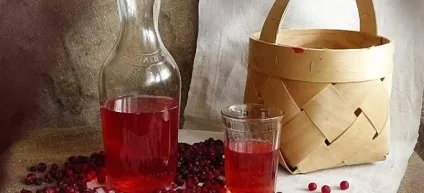 Настоянка з брусниці