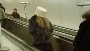 Нова мода - хутряний манікюр
