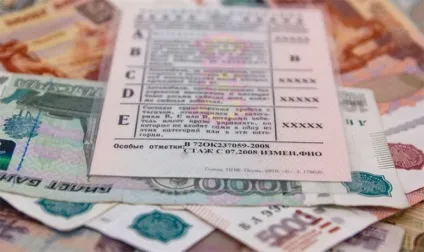 Чи потрібна перездача прав після позбавлення у 2017 році згідно із законом
