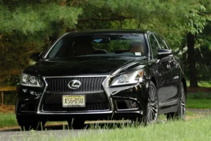 Огляд lexus ls 460 f sport awd (нудні) Огляд lexus ls 460 f sport awd