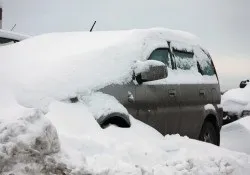 Очищення автомобіля від льоду, carfactum, автомобільні новини (прибрати) Очищення автомобіля від льоду, carfactum, автомобільні новини