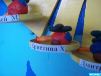 Оформлення виставки дитячих виробів в приймальні