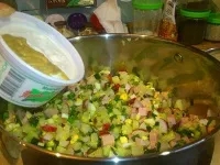 Окрошка на майонезе- улюблений рецепт, перевірений часом (покроковий рецепт приготування з фото) (овочами та кефіром) Окрошка на майонезе- улюблений рецепт, перевірений часом (покроковий рецепт приготування з фото)