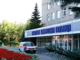 Омський лікарів звинуватили у смерті породіллі через помилки при переливанні крові - МедНовини (вводили кров третьої групи) Омський лікарів звинуватили у смерті породіллі через помилки при переливанні крові - МедНовини