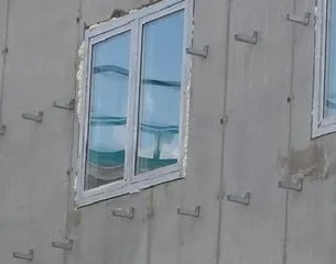 Оздоблення фасаду металевим профнастилом