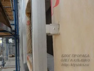 Оздоблення фасаду металевим профнастилом
