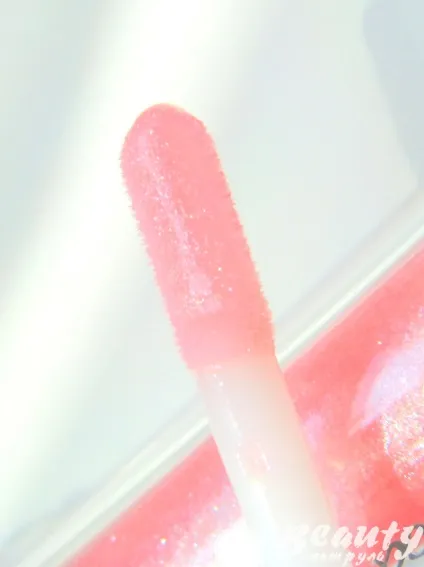 Відгуки про блиск для губ pupa glossy lips lipgloss на нашому сайті (макіяж губ) Відгуки про блиск для губ pupa glossy lips lipgloss на нашому сайті