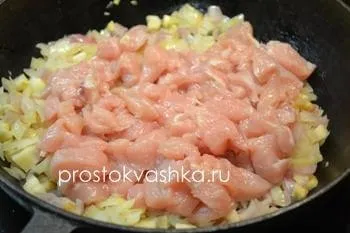 Паста з куркою і сиром - простий рецепт з фото