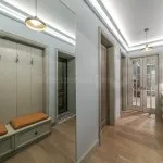 Переробка та дизайн інтер'єру вітальні і передпокою в передачі квартирне питання від г (всіх дверей квартирі) Переробка та дизайн інтер'єру вітальні і передпокою в передачі квартирне питання від г