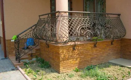 Перила для ганку (тераси) своїми руками ціна поручнів (ганку) Перила для ганку (тераси) своїми руками ціна поручнів