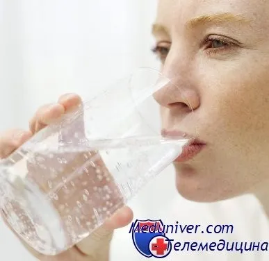 Пийте воду, щоб схуднути