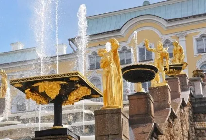 Петергоф - все, що повинен знати (заповідник) Петергоф - все, що повинен знати
