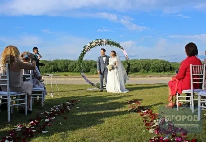 Перше весілля на набережній в Сиктивкарі, фото 29 липня 2017, новини Сиктивкара (фото) Перше весілля на набережній в Сиктивкарі, фото 29 липня 2017, новини Сиктивкара