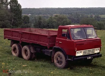 Перший камаз був випущений 40 років тому (перший дослідний зразок) Перший камаз був випущений 40 років тому