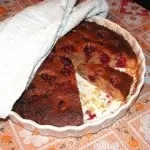Пишні оладки на кислому молоці готувати просто, а виходять вони повітряними, ніжними, дуже смачними