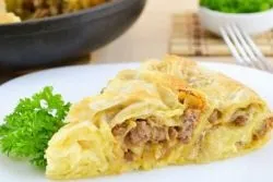 Пиріг з м'ясним фаршем (пиріг) Пиріг з м'ясним фаршем