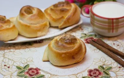 Пишні булочки равлики з цукром - смачний рецепт з покроковими фото, всі страви (рецепт) Пишні булочки равлики з цукром - смачний рецепт з покроковими фото, всі страви