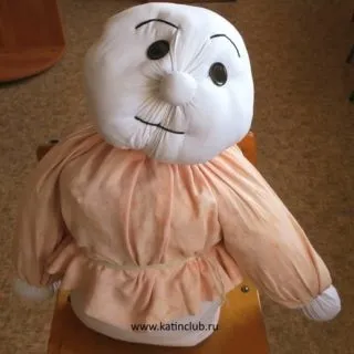 Дуже велика лялька