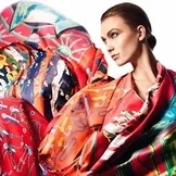 Плетіння звичайної коси (триматиме волосся) Плетіння звичайної коси