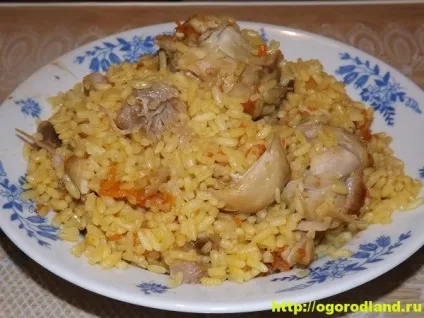 Плов з куркою по - домашньому