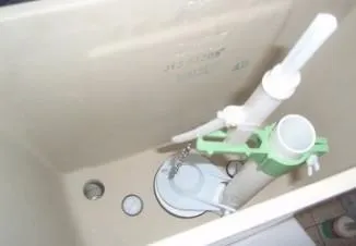 Підтікає вода з бачка в унітаз як полагодити, відео, що робити (робити) Підтікає вода з бачка в унітаз як полагодити, відео, що робити