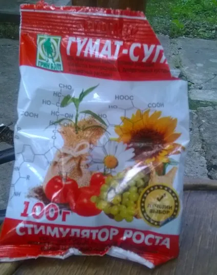 Підживлення томатів препаратом гумат супер