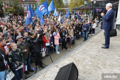 За підсумками виборів до Держдуми Луганська область отримує 9 мандатів замість 11 (мандатів) За підсумками виборів до Держдуми Луганська область отримує 9 мандатів замість 11