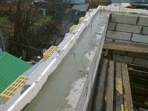 Правильна установка мауерлата на газобетон (як закріпити кріпити мауерлат до газобетону) Правильна установка мауерлата на газобетон