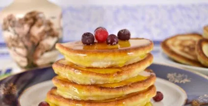 Оладки на молоці, покрокові рецепти приготування з фото