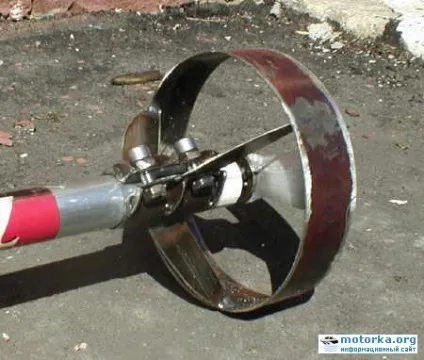 Досвід переробки газонокосарки-триммера в човновий мотор (мотора) Досвід переробки газонокосарки-триммера в човновий мотор