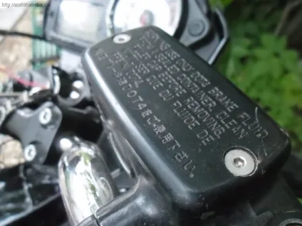 Прокачування гальм мотоцикла honda cb400 на прикладі honda cb600 hornet, подорожі на мотоциклі і (прокачування) Прокачування гальм мотоцикла honda cb400 на прикладі honda cb600 hornet, подорожі на мотоциклі і
