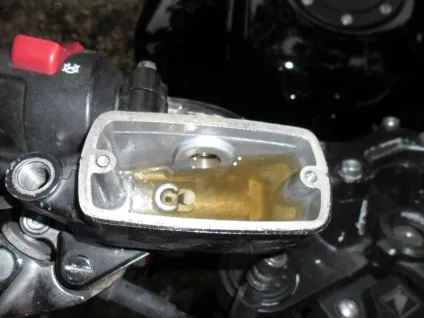 Прокачування гальм мотоцикла honda cb400 на прикладі honda cb600 hornet, подорожі на мотоциклі і (гальм) Прокачування гальм мотоцикла honda cb400 на прикладі honda cb600 hornet, подорожі на мотоциклі і