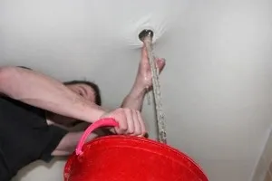 Провис натяжна стеля