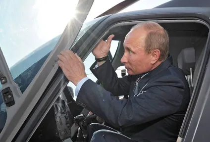 Путін на землі, на воді і в повітрі - на чому пересувається президент (фото) (президент) Путін на землі, на воді і в повітрі - на чому пересувається президент (фото)