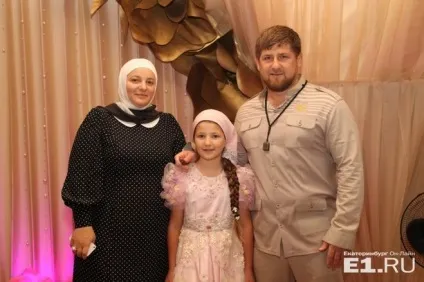 Рамзан Кадиров і його сім'я (фото) хто дружина і чим вона займається (чечня) Рамзан Кадиров і його сім'я (фото) хто дружина і чим вона займається