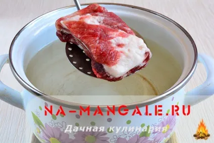 Розсольник з перловкою і солоними огірками рецепт на вибір з фото крок за кроком (перловкою) Розсольник з перловкою і солоними огірками рецепт на вибір з фото крок за кроком