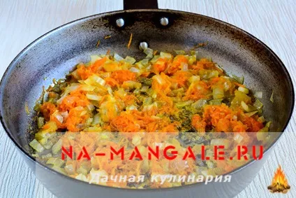 Розсольник з перловкою і солоними огірками рецепт на вибір з фото крок за кроком (перловкою) Розсольник з перловкою і солоними огірками рецепт на вибір з фото крок за кроком