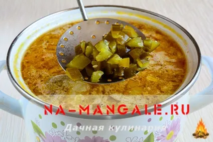 Розсольник з перловкою і солоними огірками рецепт на вибір з фото крок за кроком (огірками) Розсольник з перловкою і солоними огірками рецепт на вибір з фото крок за кроком