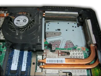 Розбирання та чистка ноутбука msi gt683, корисні статті від itcomplex (чистка) Розбирання та чистка ноутбука msi gt683, корисні статті від itcomplex