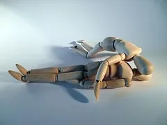 Реанімація, штучне дихання, масаж серця (гладкий металевий предмет запітніло) Реанімація, штучне дихання, масаж серця