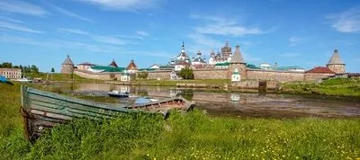 Річкові круїзи поУкаіни