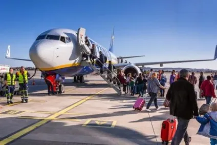Помилка в електронному авіаквитку на літаку в прізвища або датою народження що робити в такому випадку