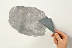 Ремонт стелі своїми руками як заґрунтувати і пофарбувати стелю (відео) (руками) Ремонт стелі своїми руками як заґрунтувати і пофарбувати стелю (відео)