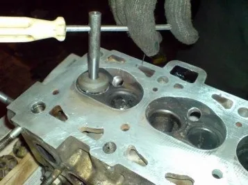 Ремонтуємо своїми руками сідла клапановautoremka - ремонт автомобіля (ремонт ваз) Ремонтуємо своїми руками сідла клапановautoremka - ремонт автомобіля