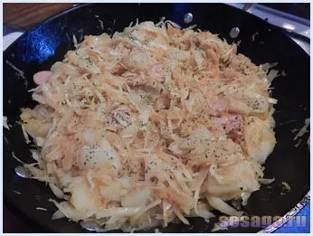 Рецепт тушкованої капусти з картоплею і сосисками, для дому, для сім'ї (електрика) Рецепт тушкованої капусти з картоплею і сосисками, для дому, для сім'ї