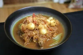 Рецепт капусти квашеної тушкованої з м'ясом і картоплею - тушкована капуста від 1001 їжа (рецепт) Рецепт капусти квашеної тушкованої з м'ясом і картоплею - тушкована капуста від 1001 їжа