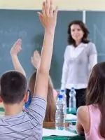 Малюнок олівцем поетапно вчителя - як намалювати вчителя або вчительку олівцем