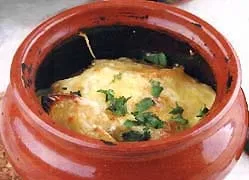 Риба тушкована в сковороді, духовці, скороварки (зелень) Риба тушкована в сковороді, духовці, скороварки