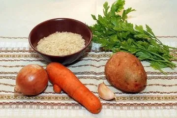 Рисовий суп - смачний і улюблений ще з дитинства (дитинства) Рисовий суп - смачний і улюблений ще з дитинства