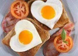 Романтичний сніданок - рецепти з фото (ідеї що приготувати для коханого (сніданок) Романтичний сніданок - рецепти з фото (ідеї що приготувати для улюбленого